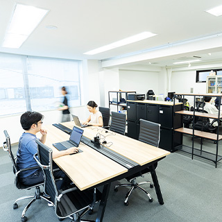 蓮尾技術サービスの「社員」